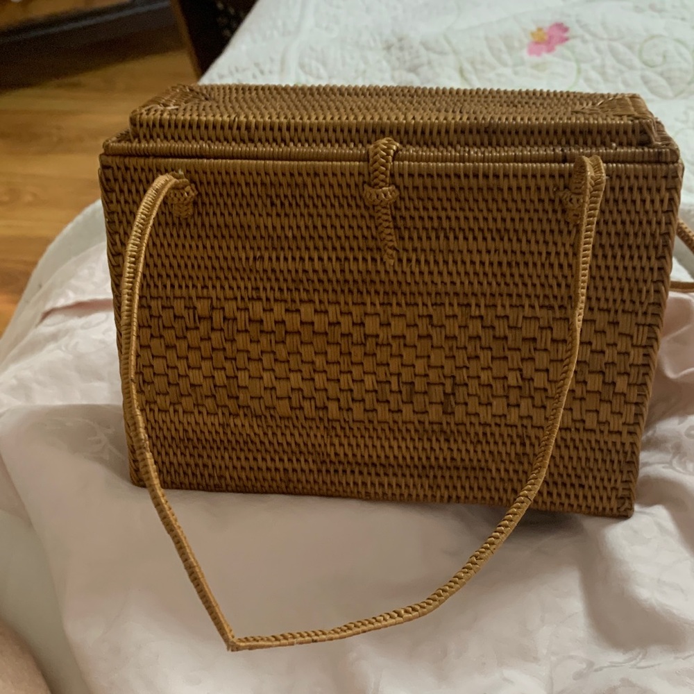 Vintage straw bag